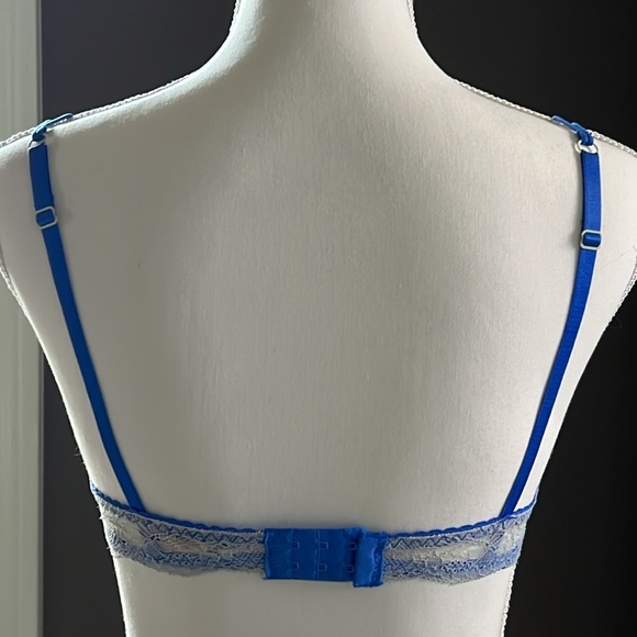 Intimately FREE PEOPLE Lace Balconette Bra Size 32C - Picture 10 of 14